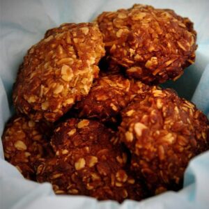 ANZAC biscuit treats for horses and dogs