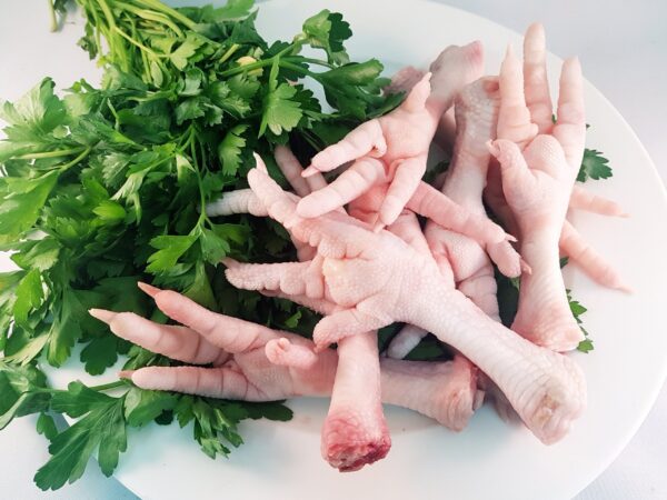 Fresh Chicken feet for your dog